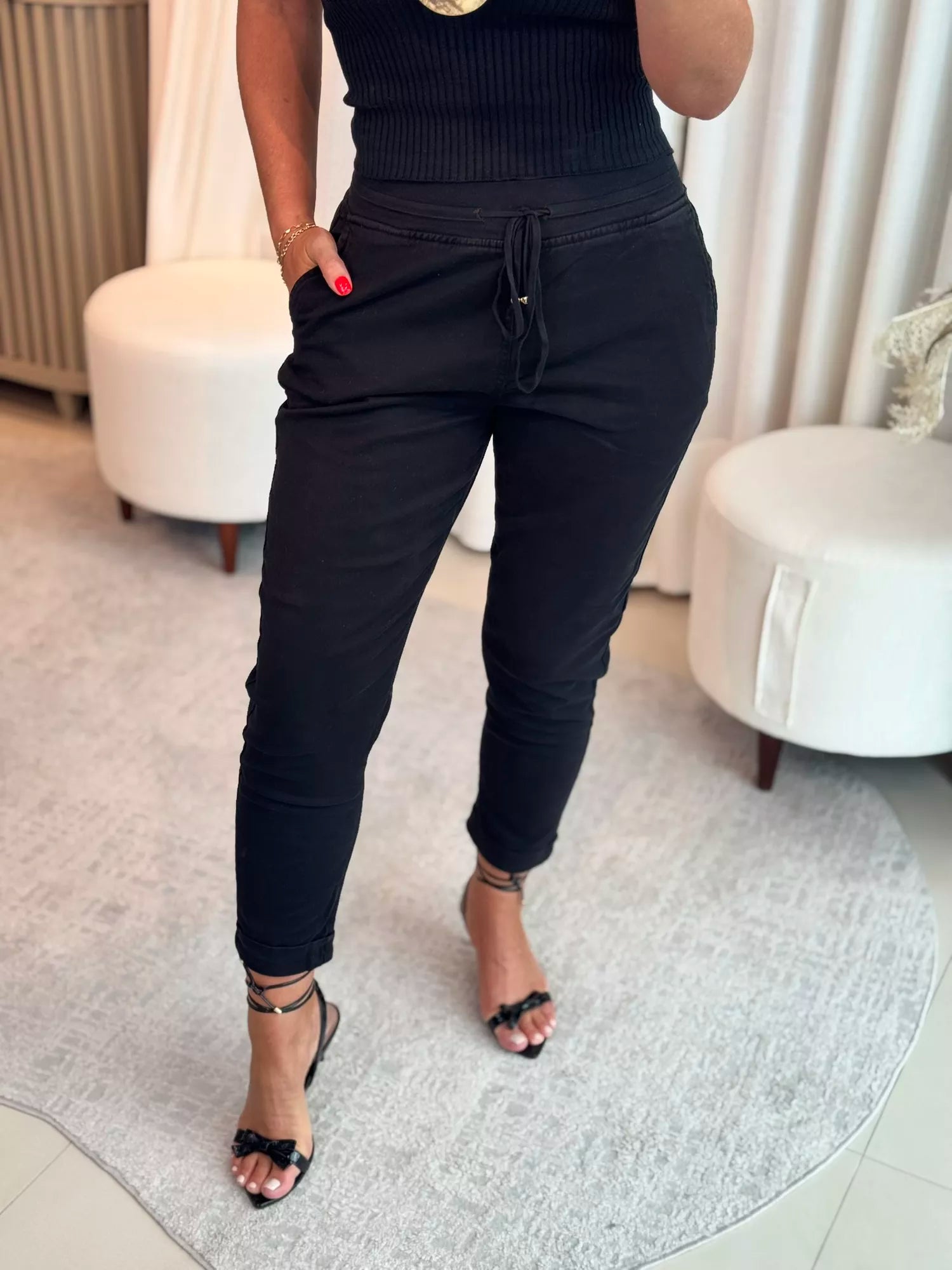 Calça de Sarja com Cordão