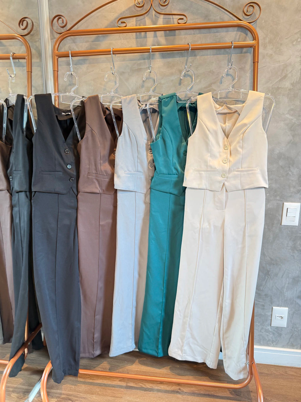 Conjunto Mariana colete e calça alfaiataria