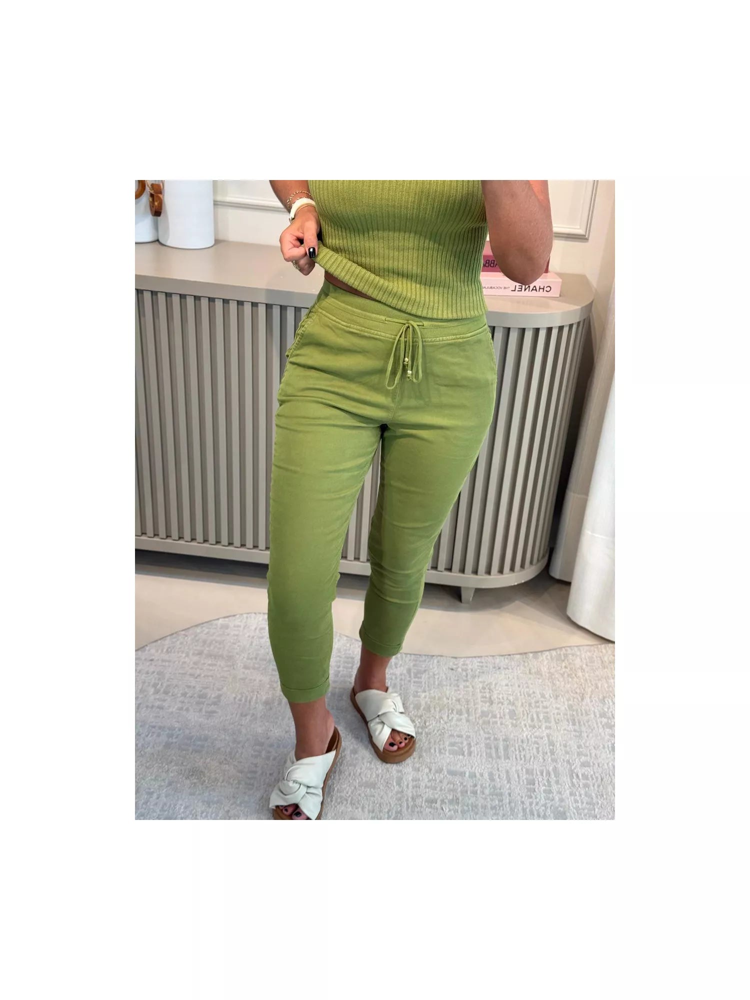 Calça de Sarja com Cordão